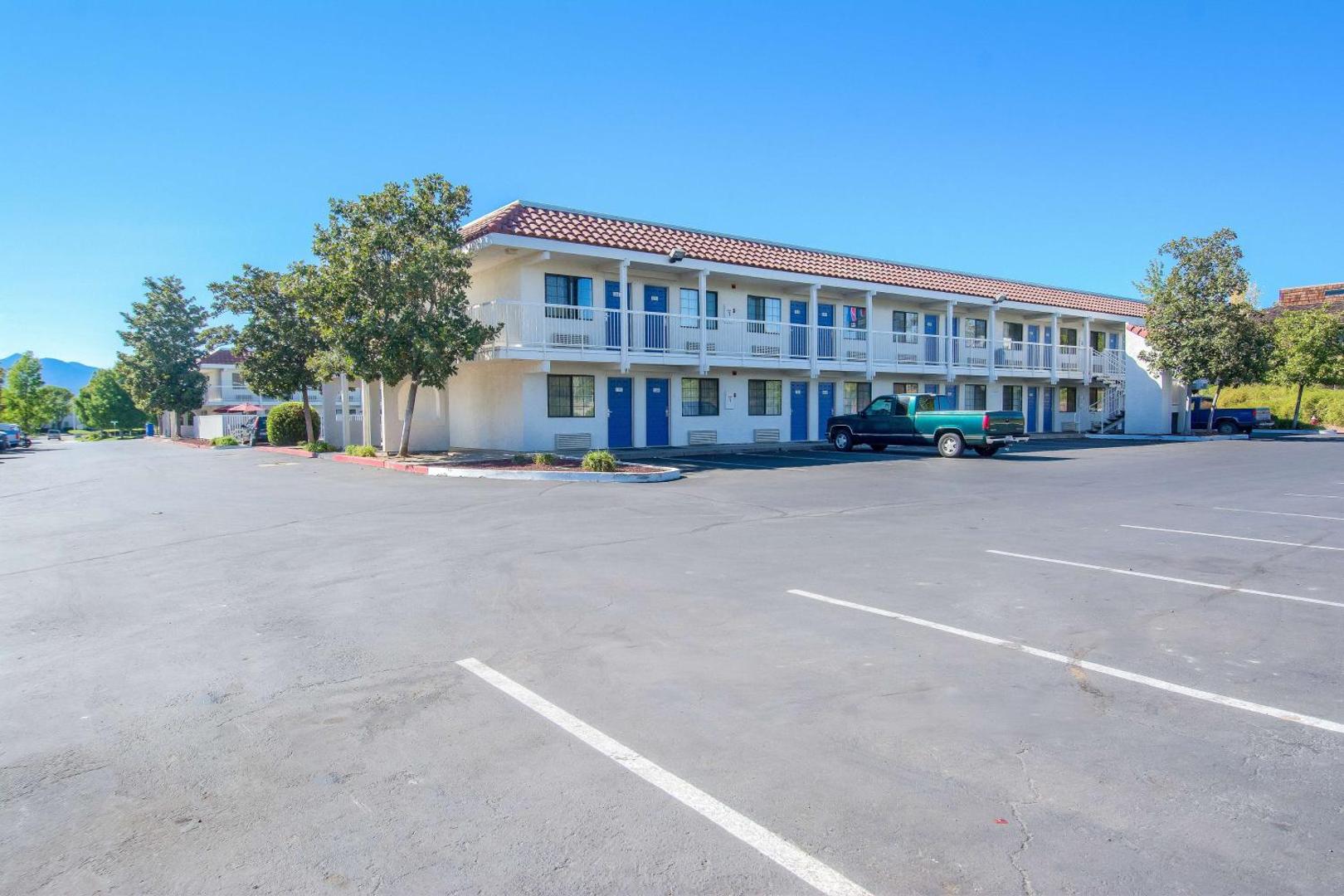 Motel 6 Redding South