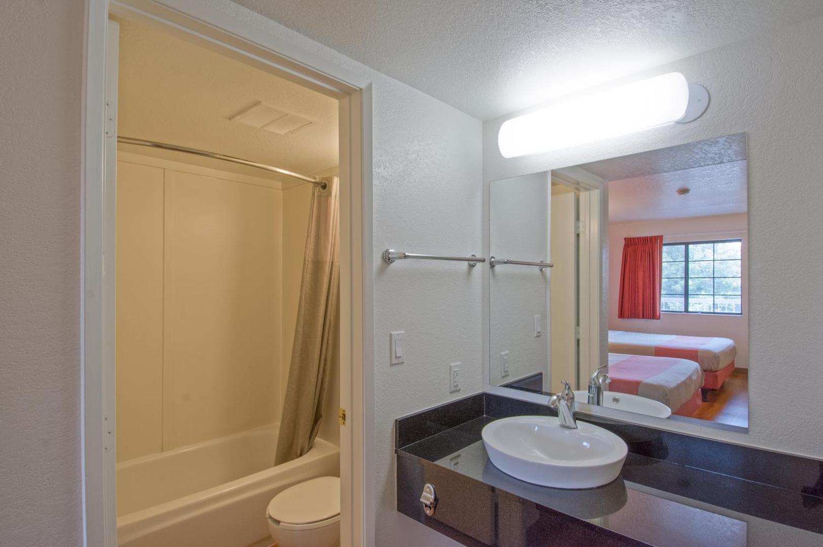 Motel 6 Redding South