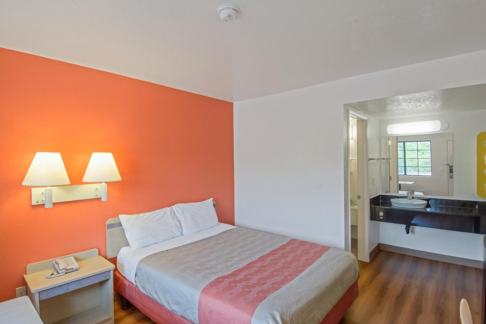 Motel 6 Redding South