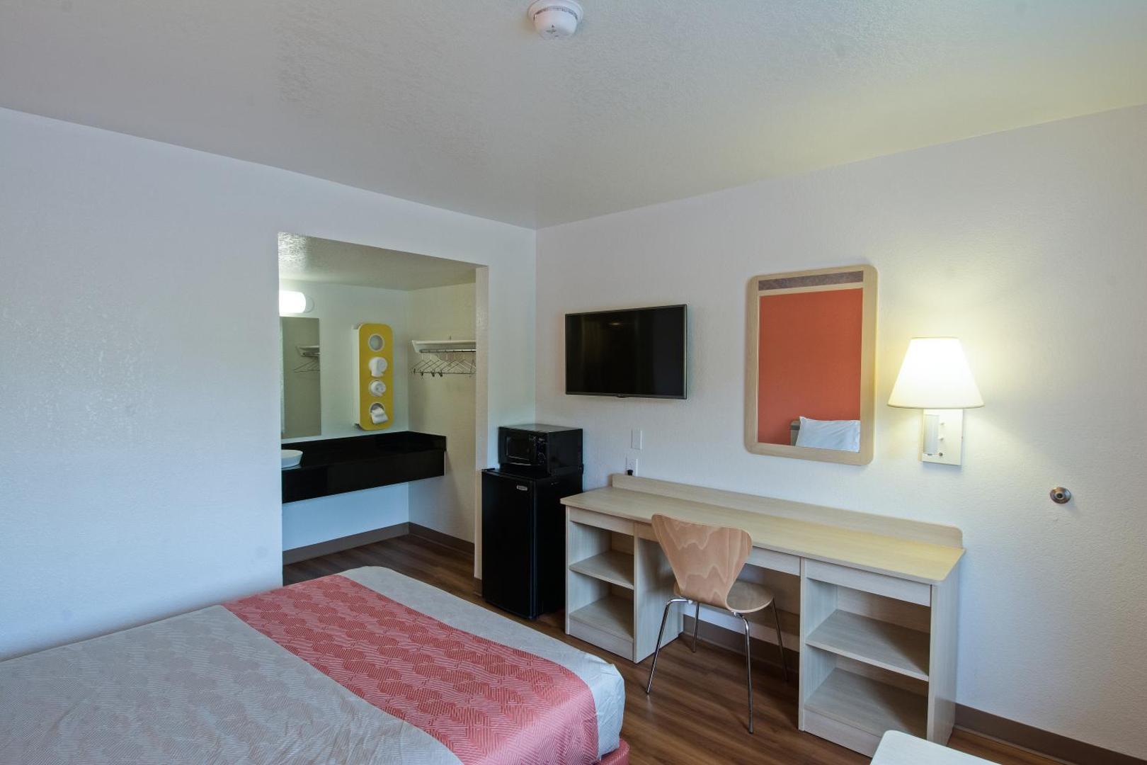 Motel 6 Redding South