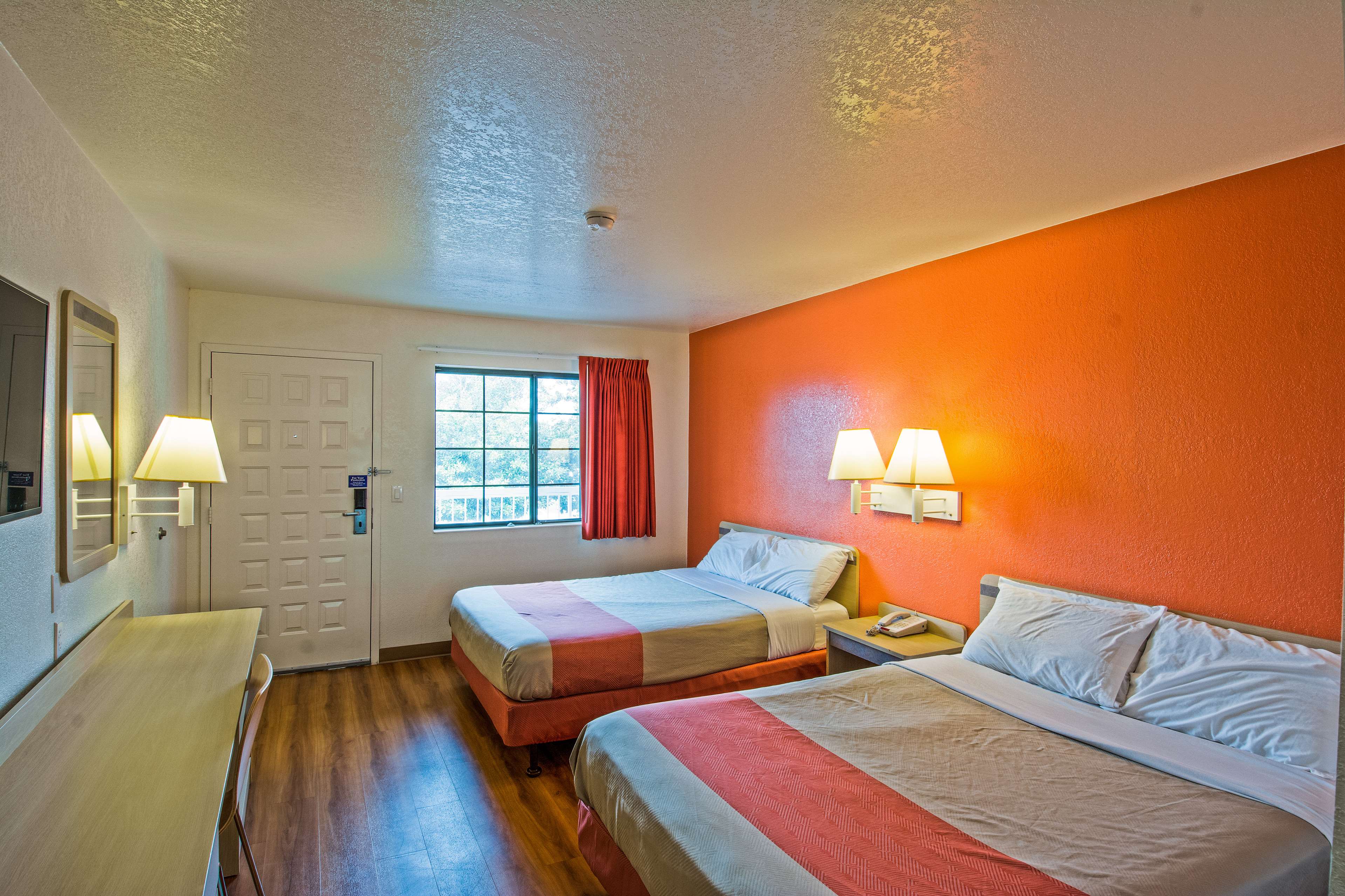 Motel 6 Redding South