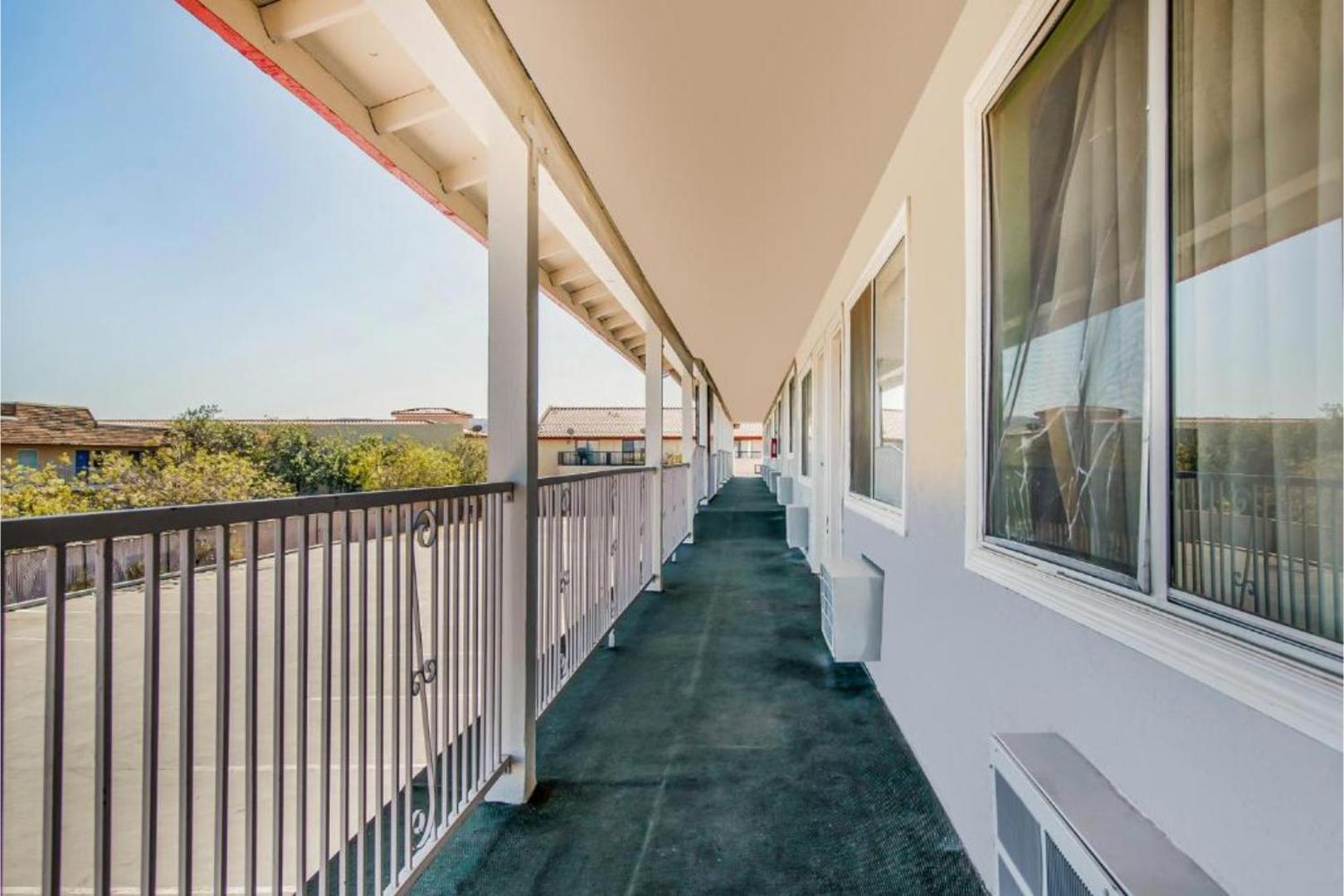 OYO Hotel Europa Ridgecrest CA - W Upjohn Ave