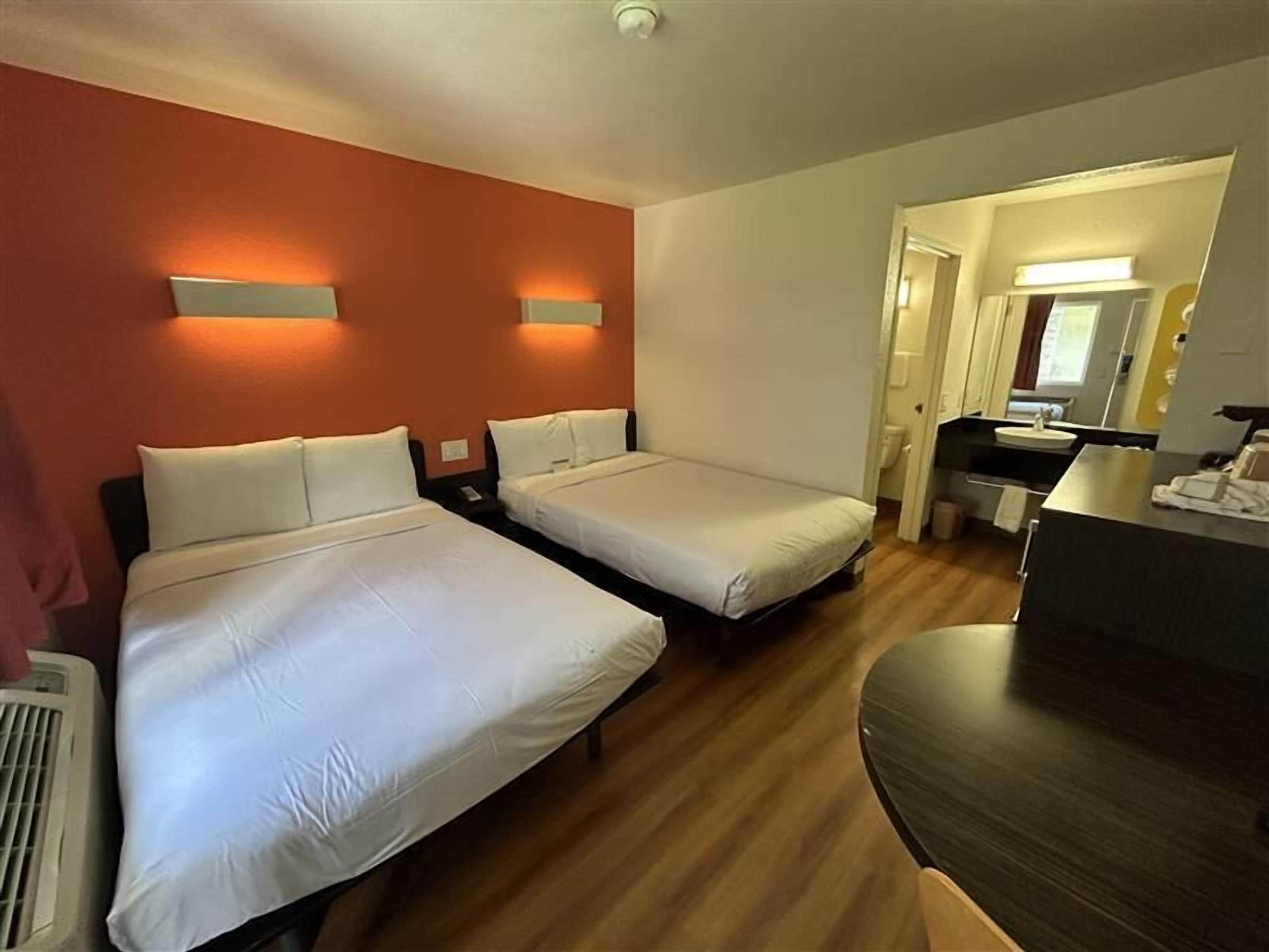 Studio 6 Suites - Riverside, CA - South