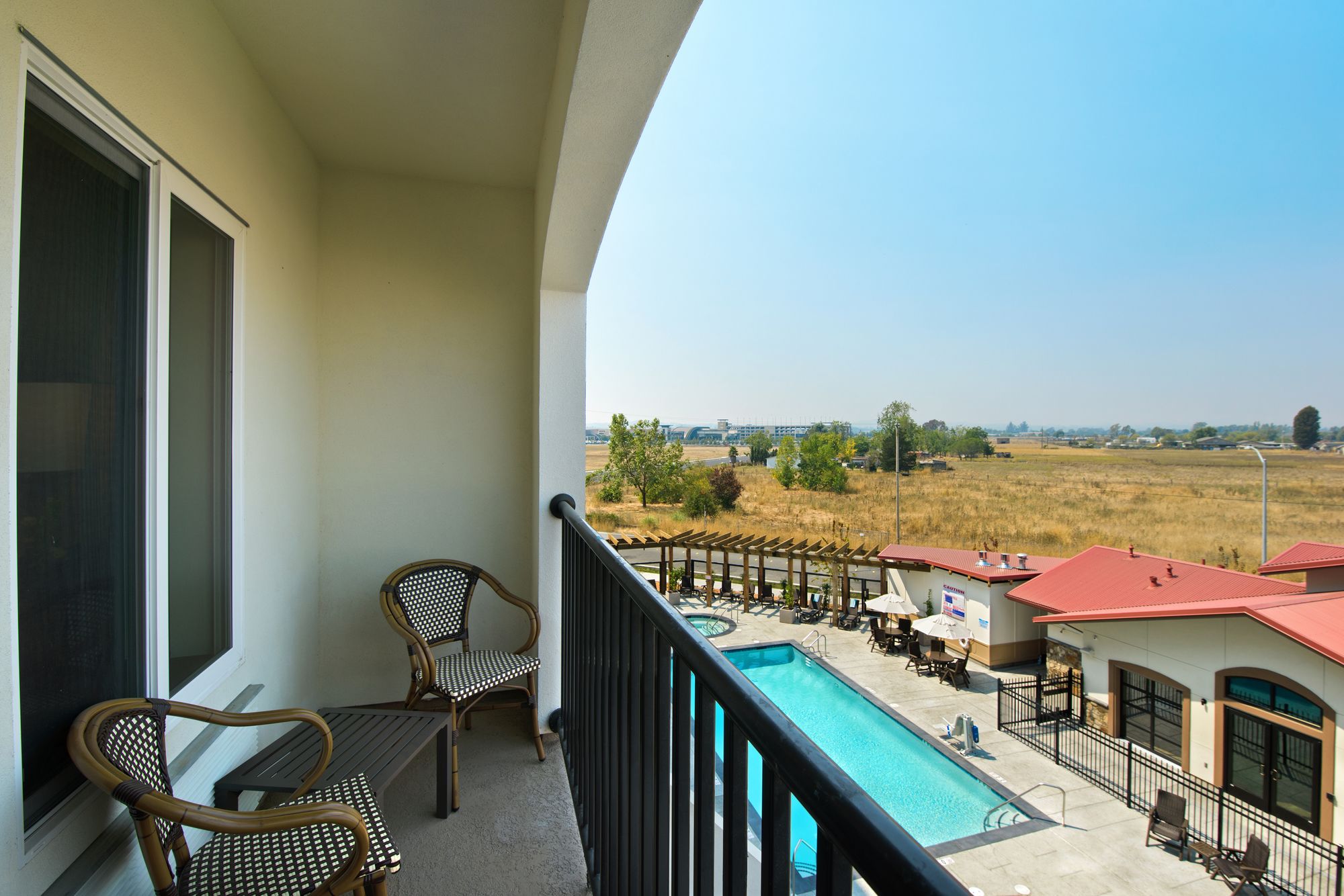 Oxford Suites Sonoma County
