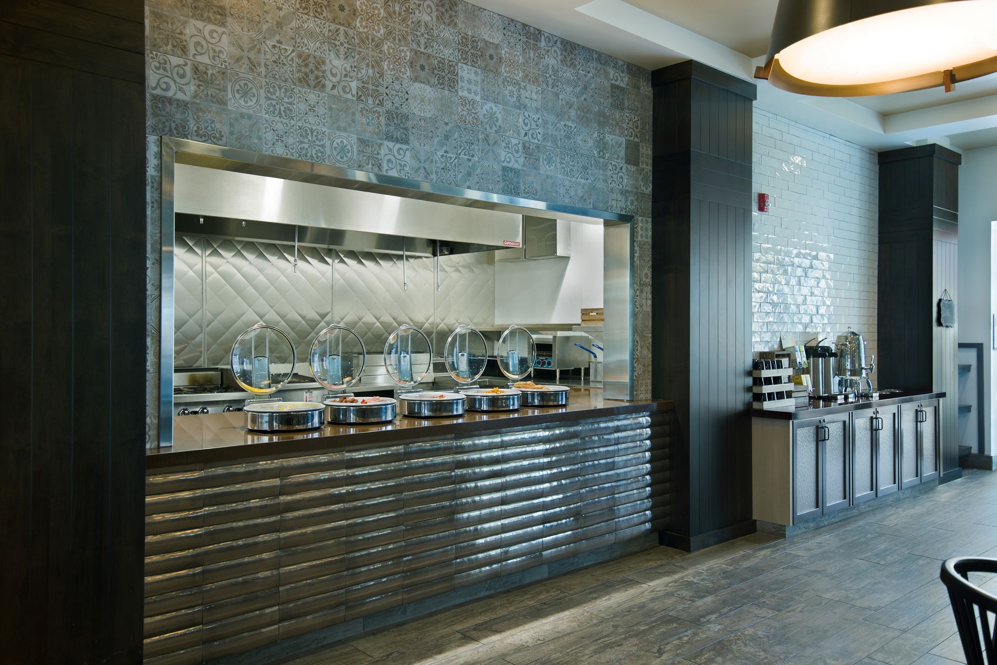 Oxford Suites Sonoma County