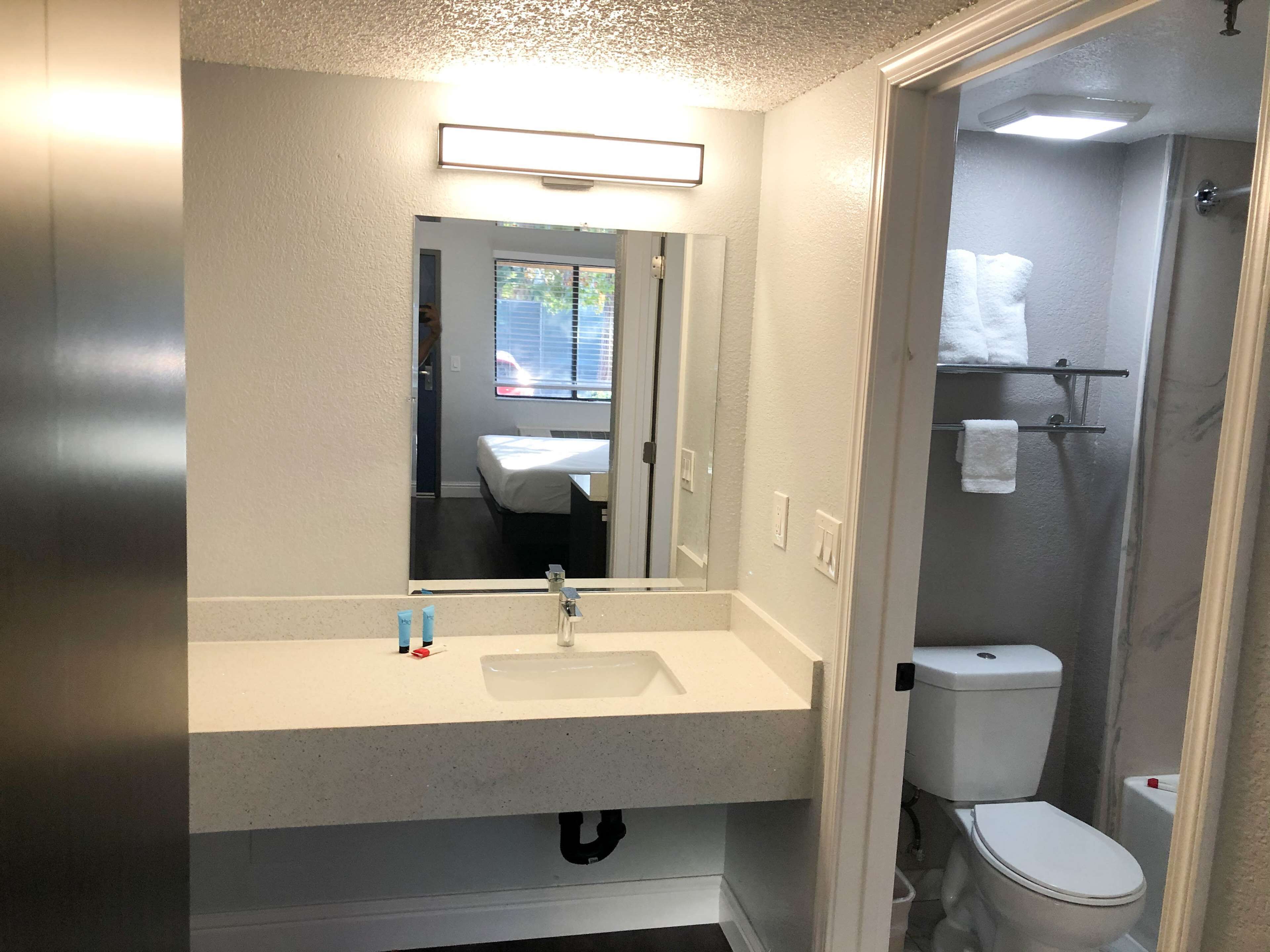 Motel 6 Sacramento, CA - Natomas & SMF Airport