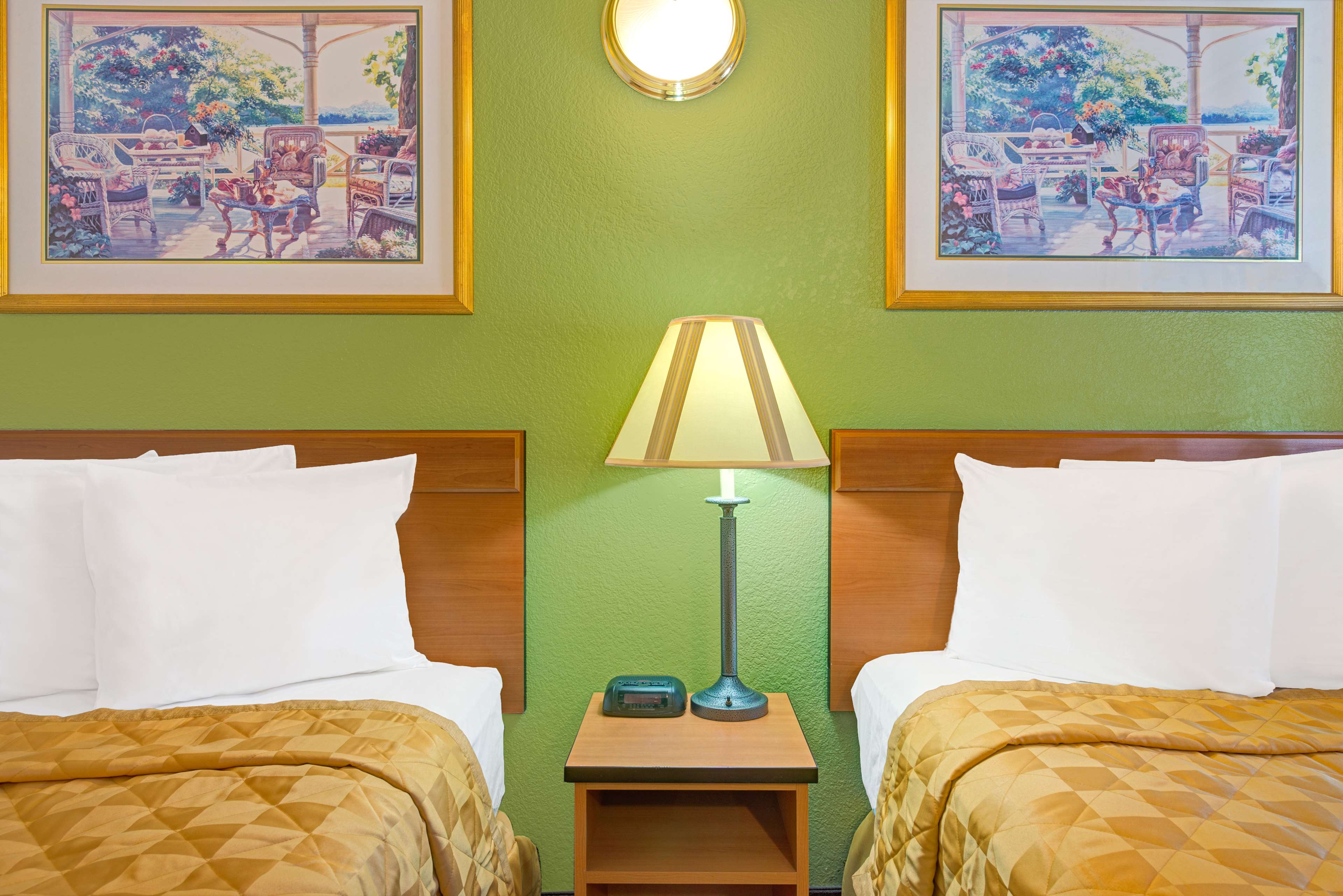 Travelodge by Wyndham Sacramento / Rancho Cordova