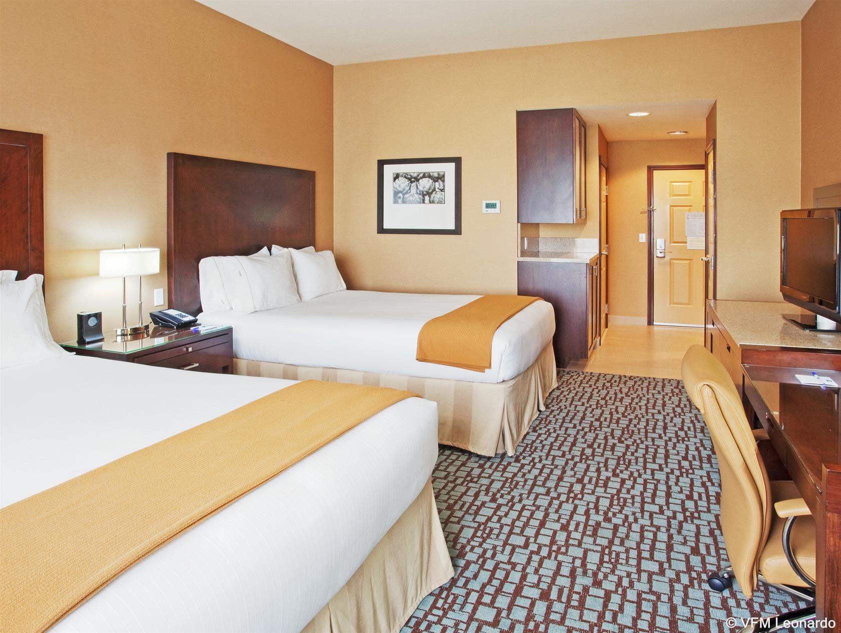 Holiday Inn Express Hotel & Suites Salinas