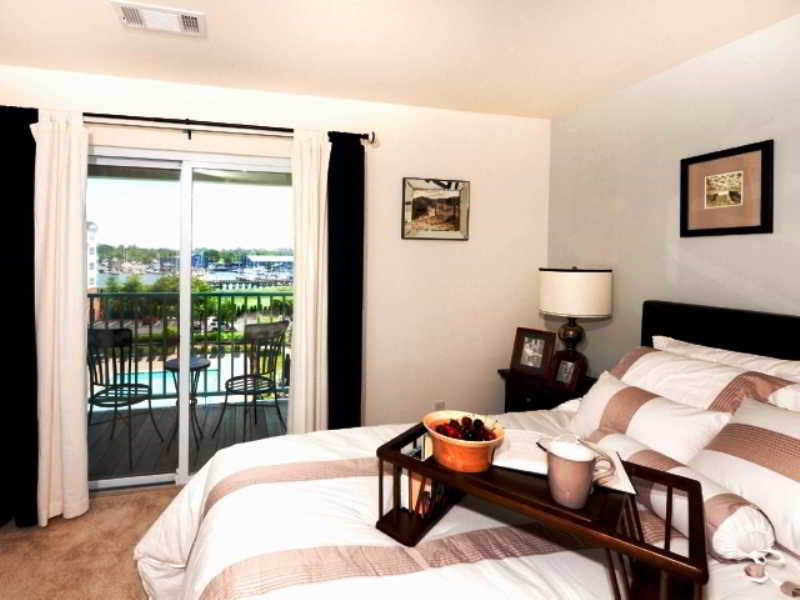 Sunshine Suites - La Jolla