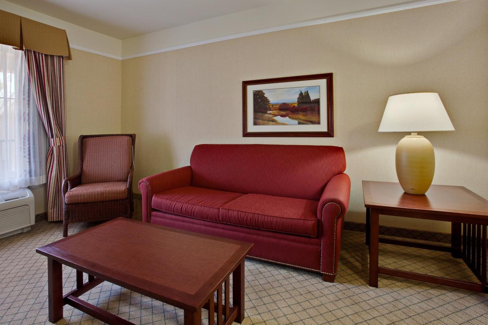 Holiday Inn Express & Suites San Dimas