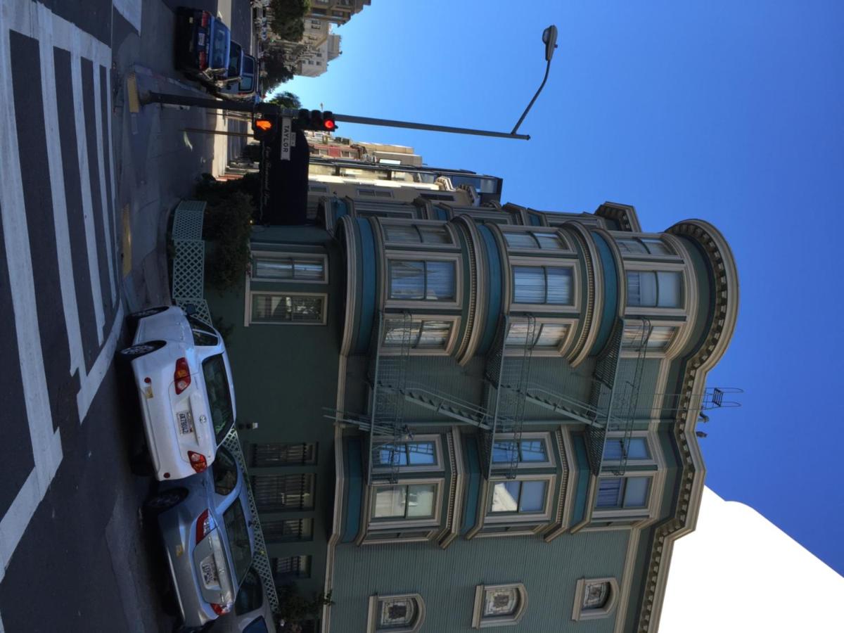 Nob Hill Inn
