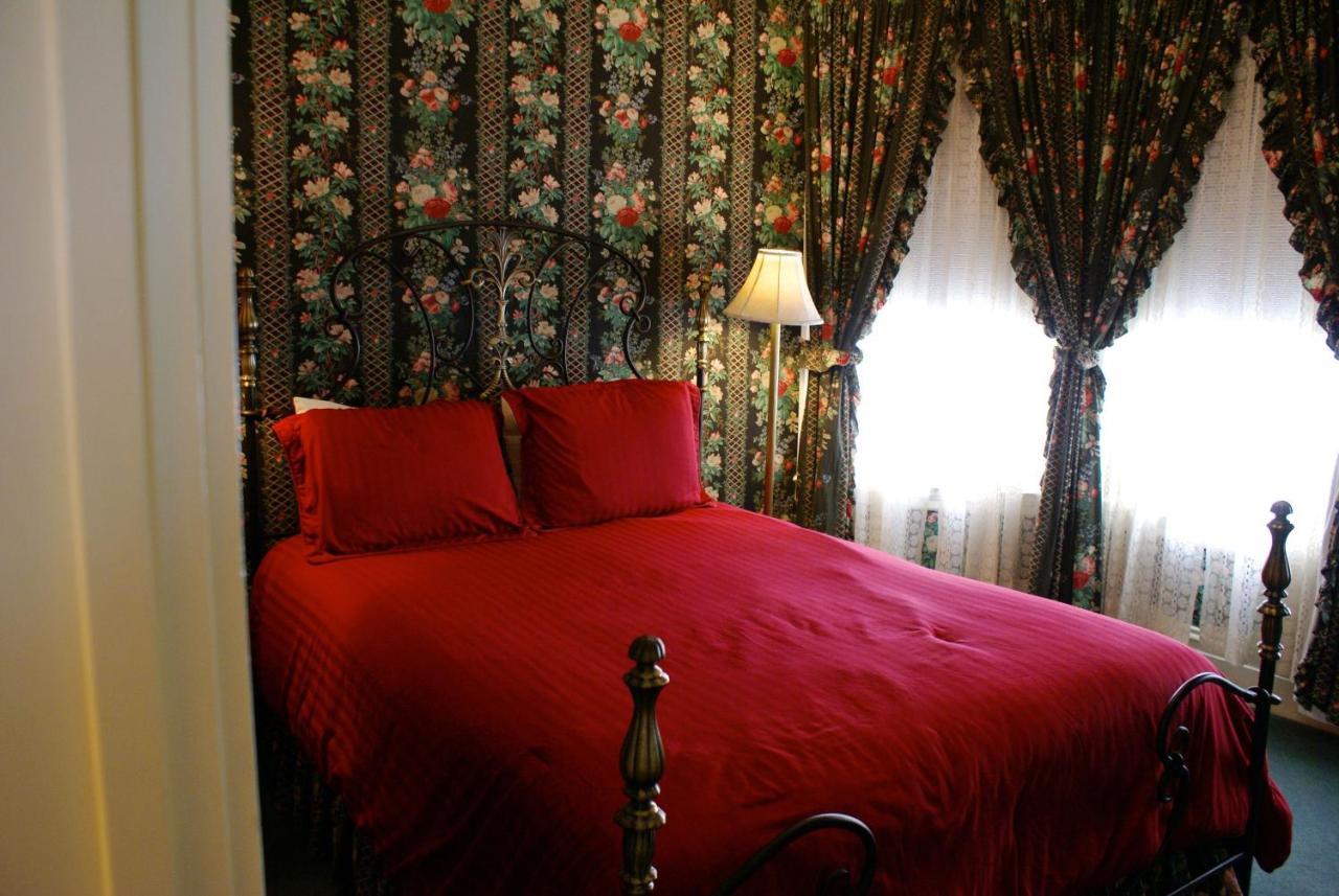 Nob Hill Inn