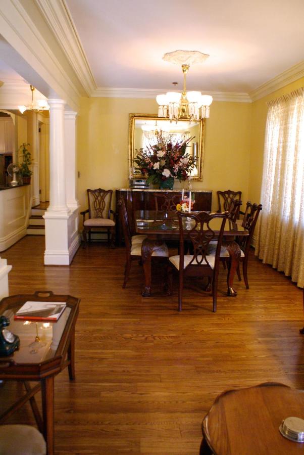 Nob Hill Inn
