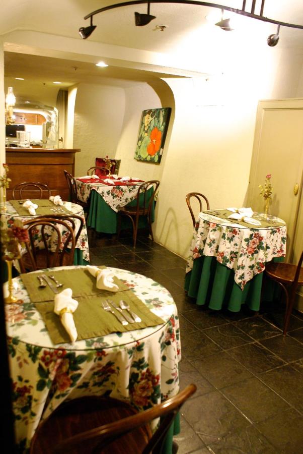 Nob Hill Inn
