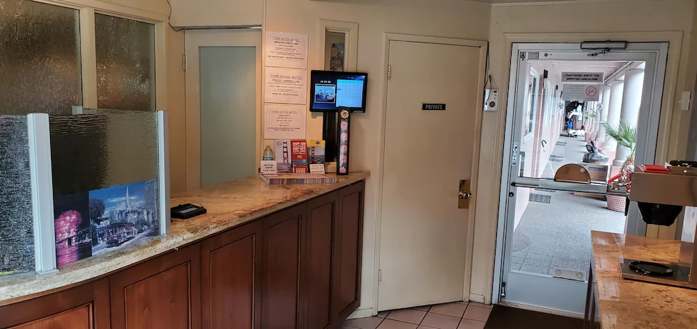 Town House Motel