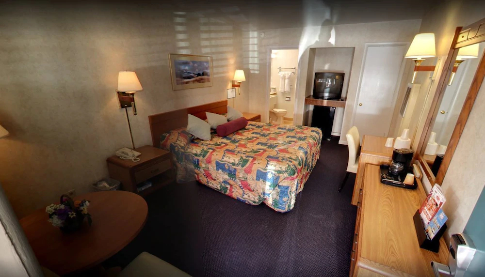 Town House Motel