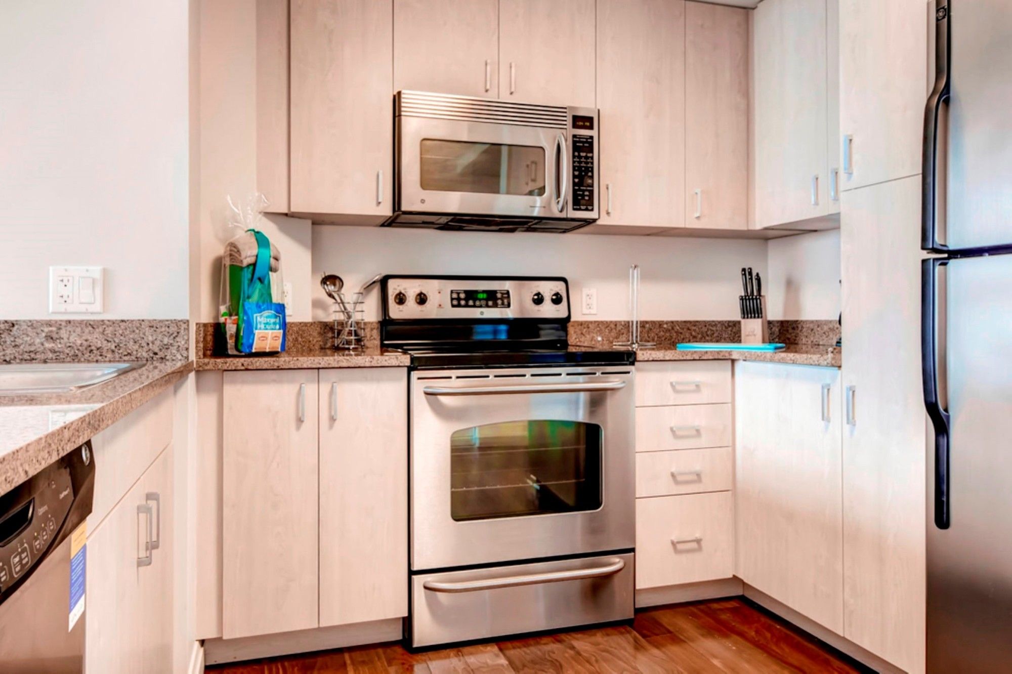 Global Luxury Suites in the heart of San Ramon