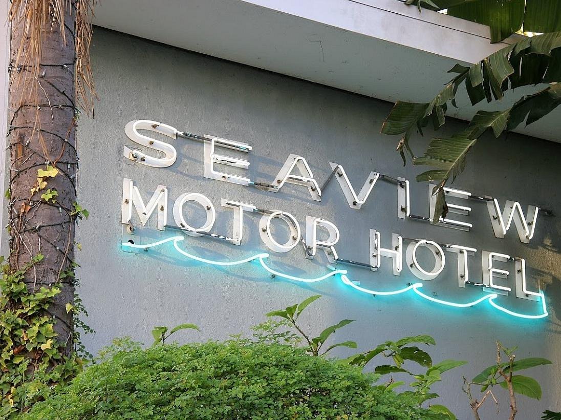 Seaview Motel