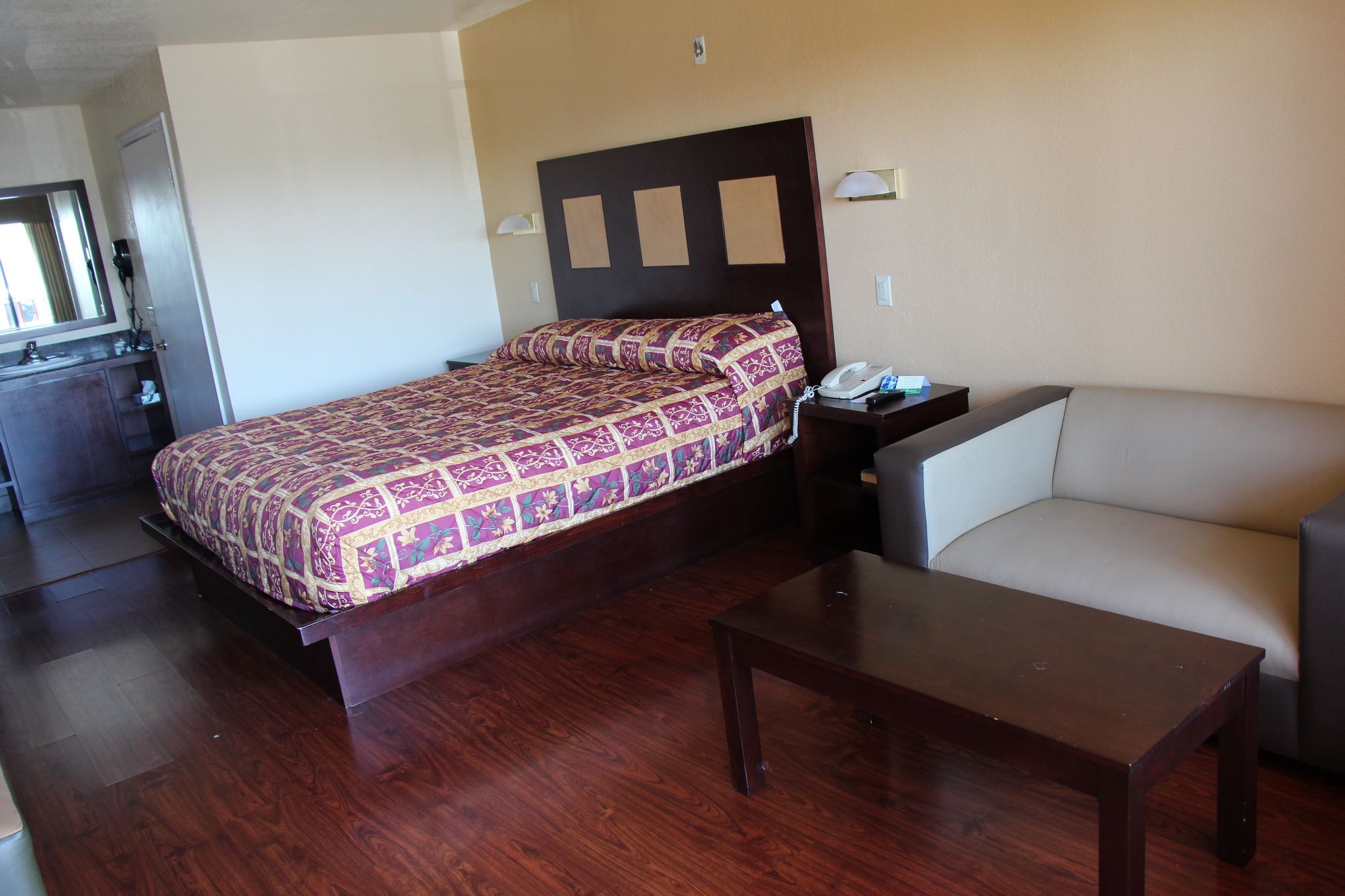 Budget Inn Santa Ana