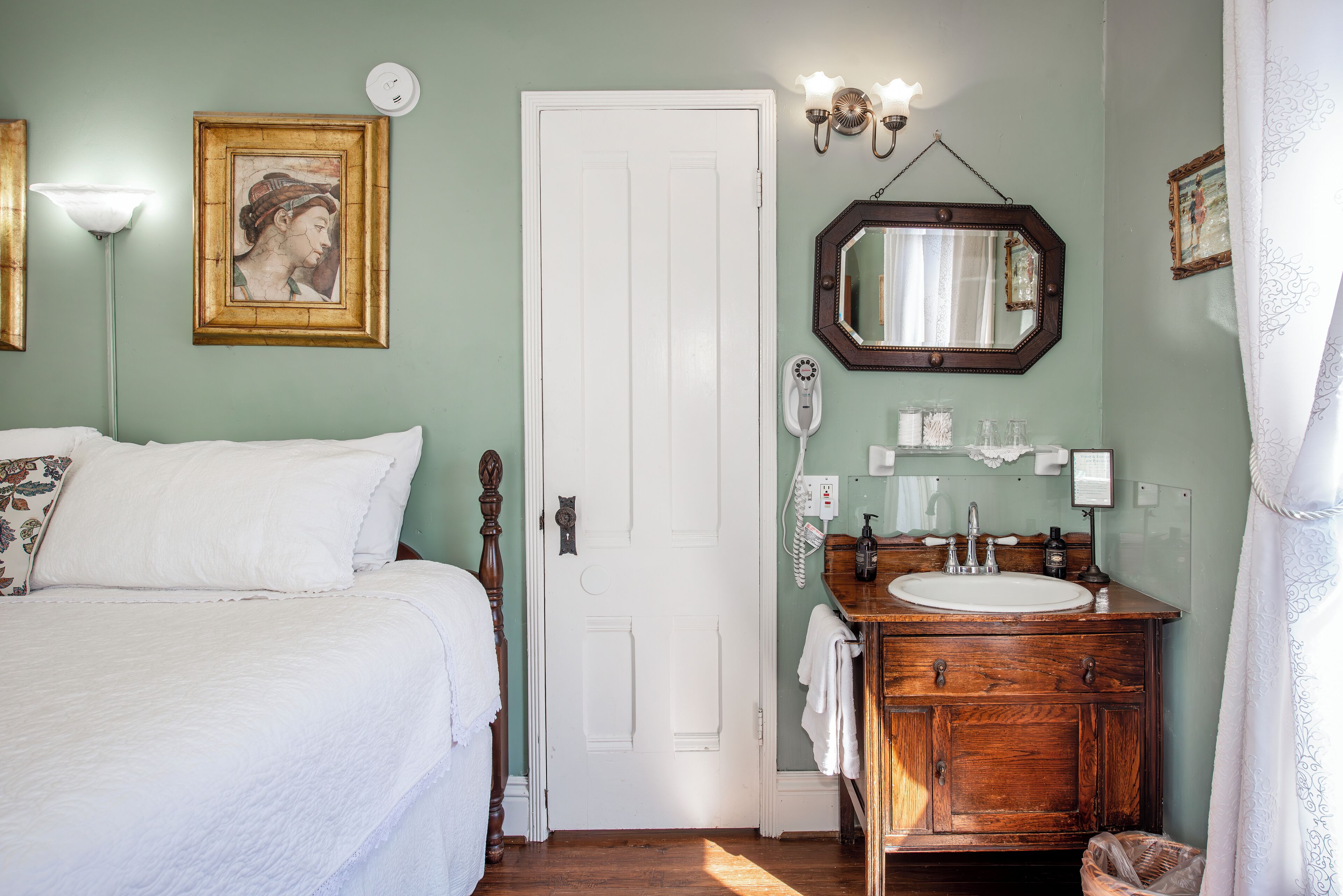 Bath Street Inn