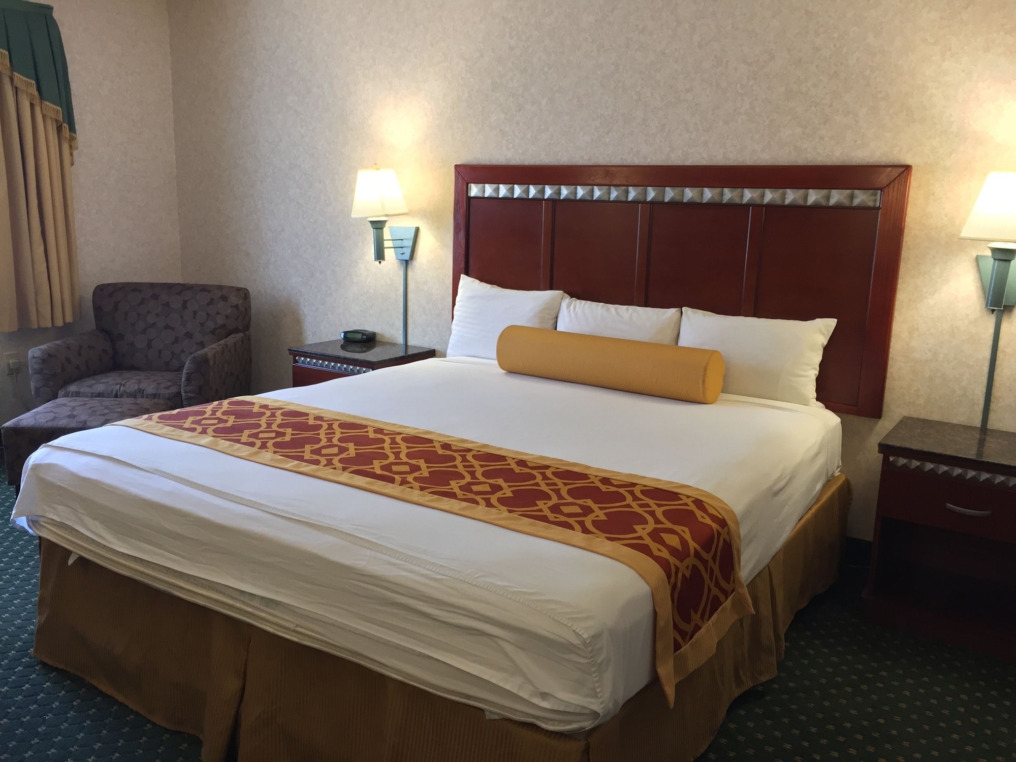 Travelodge by Wyndham Santa Clarita/Valencia