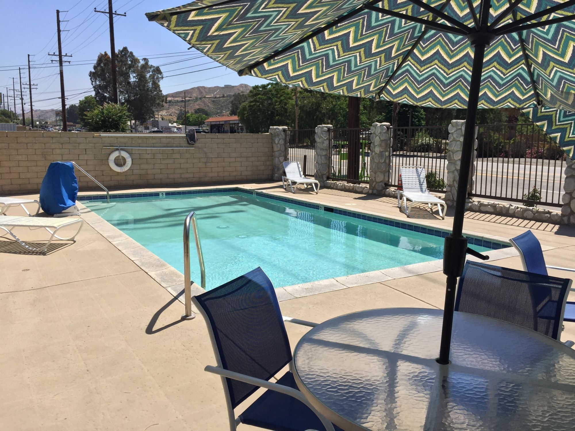 Travelodge by Wyndham Santa Clarita/Valencia