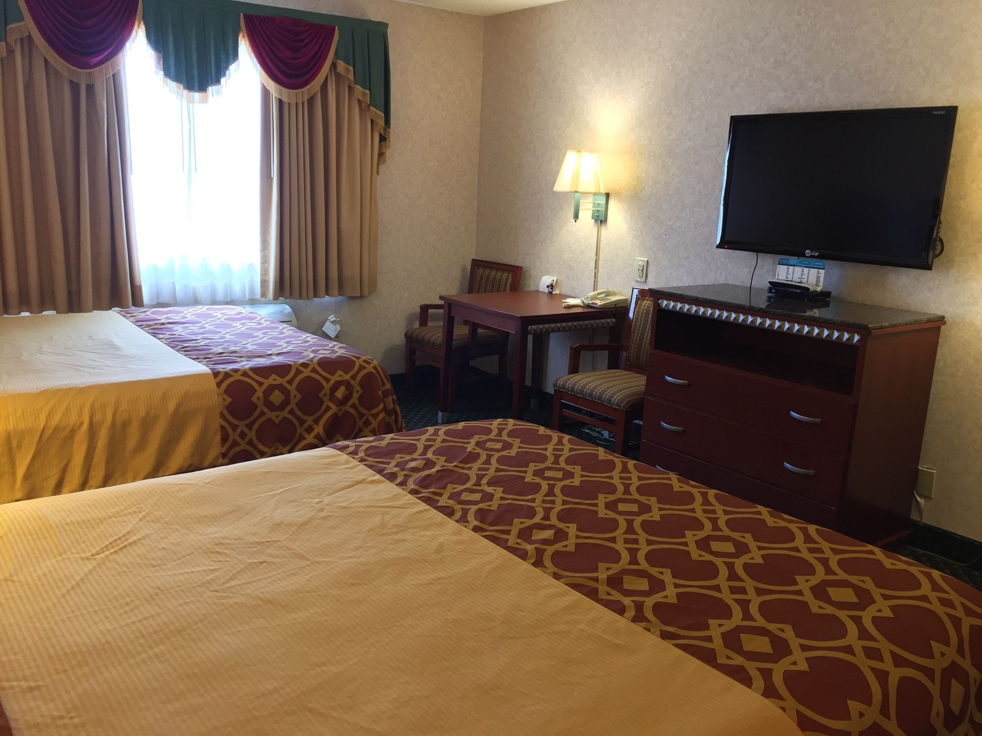 Travelodge by Wyndham Santa Clarita/Valencia