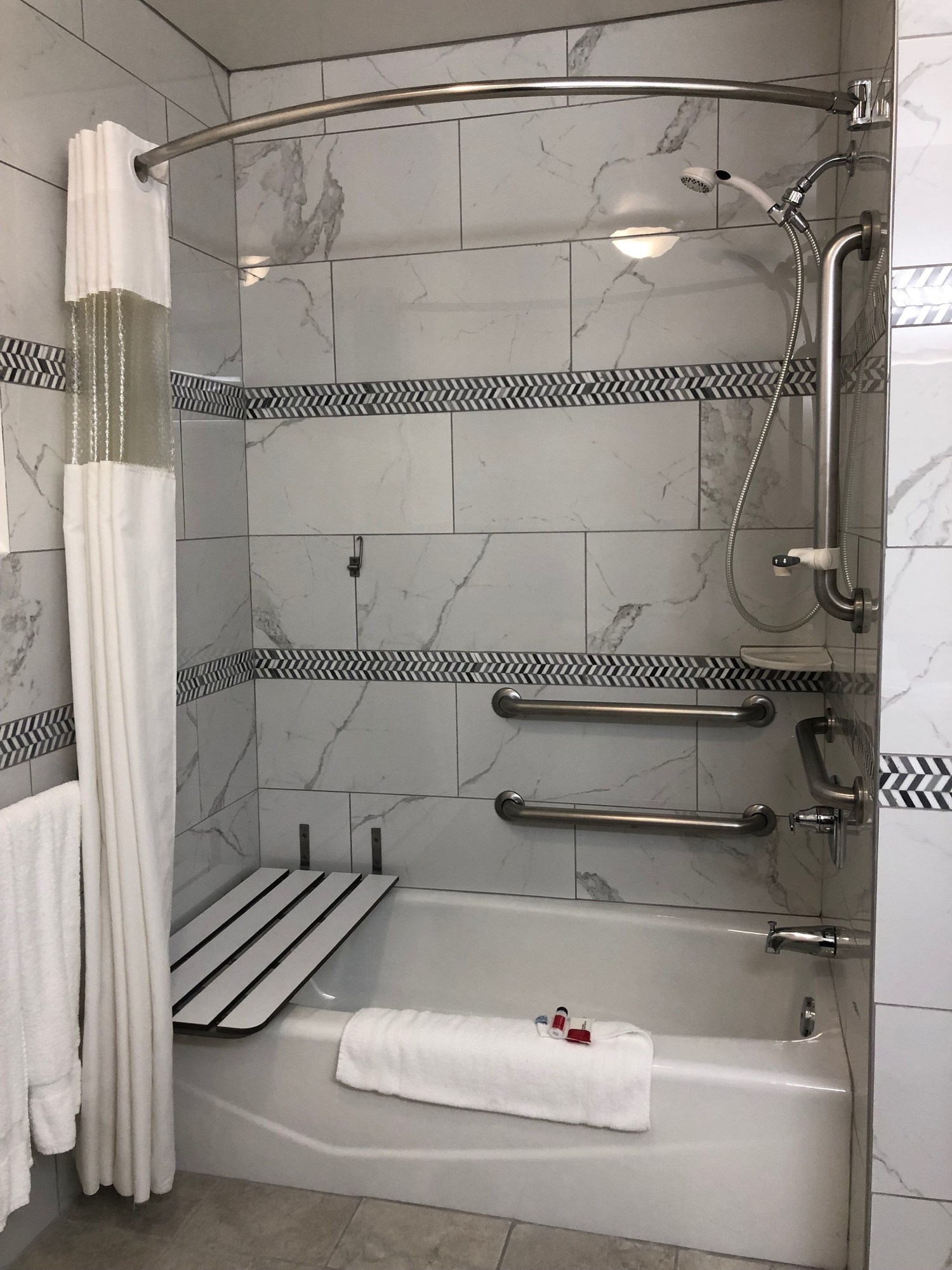 Travelodge by Wyndham Santa Clarita/Valencia