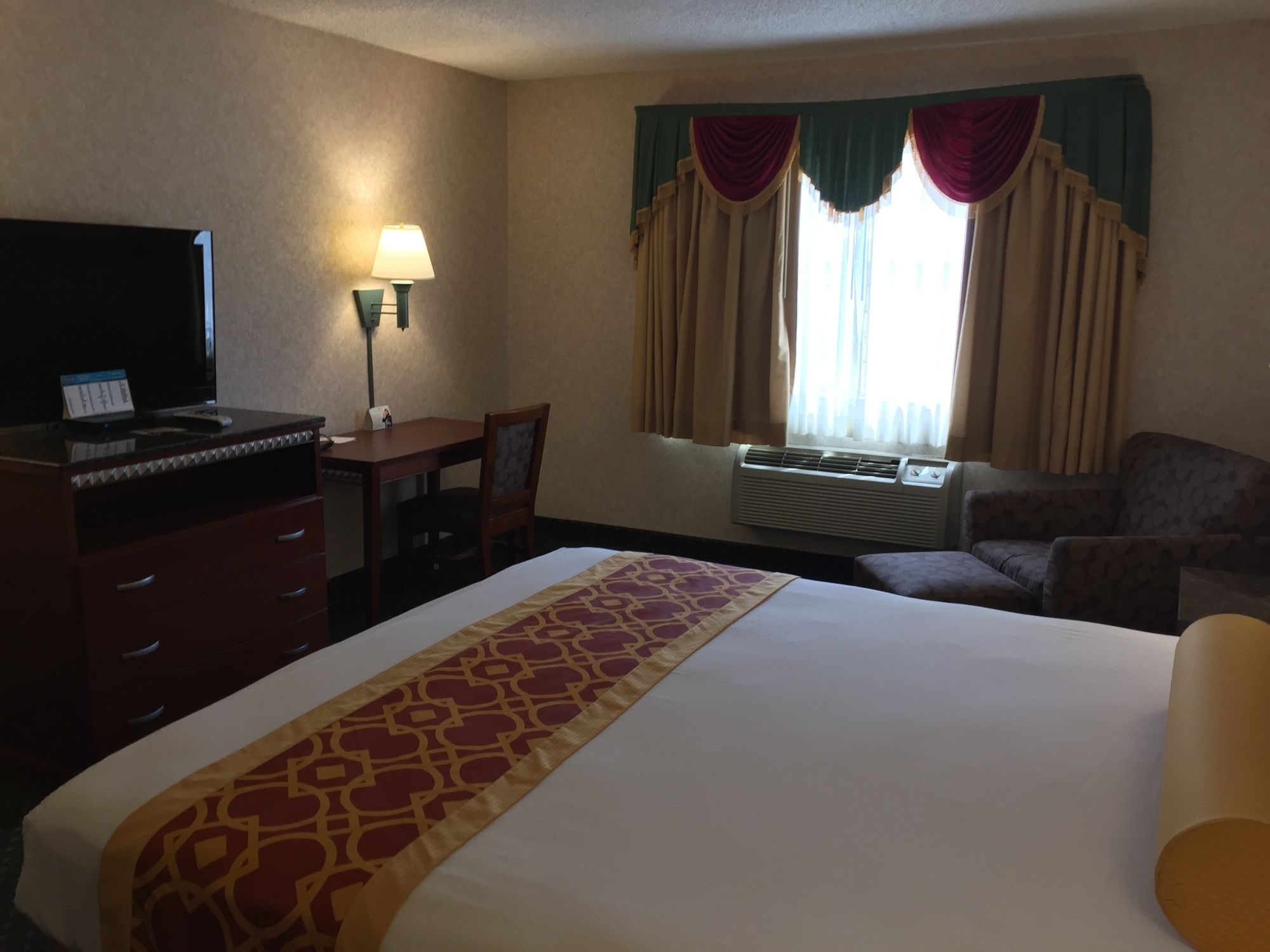 Travelodge by Wyndham Santa Clarita/Valencia
