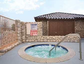 Travelodge by Wyndham Santa Clarita/Valencia