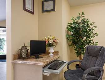 Travelodge by Wyndham Santa Clarita/Valencia