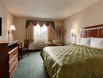 Travelodge by Wyndham Santa Clarita/Valencia