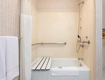 Travelodge by Wyndham Santa Clarita/Valencia
