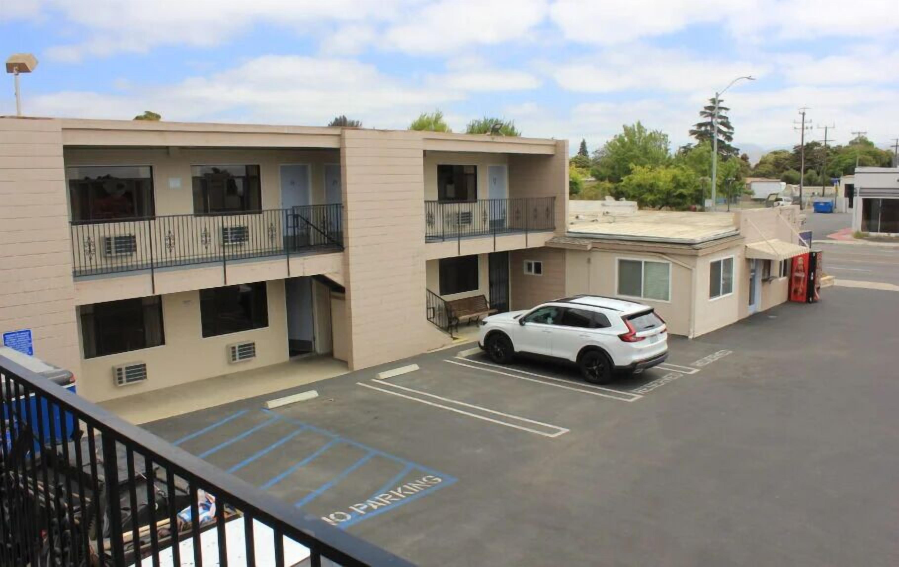 Economy Inn