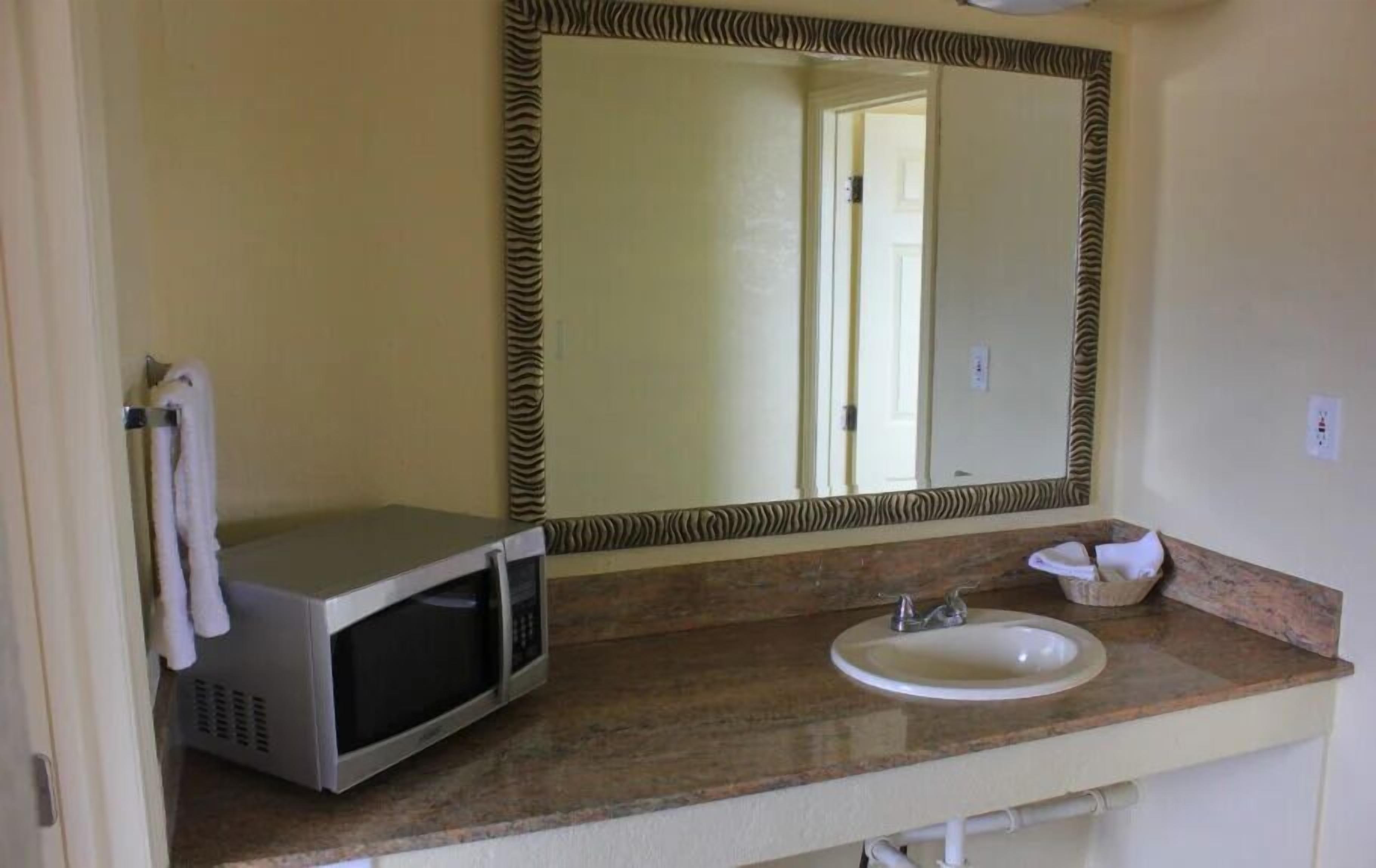 Economy Inn