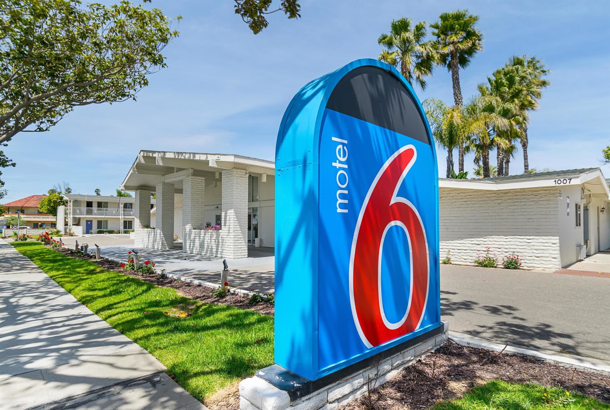 Motel 6 Santa Maria - South