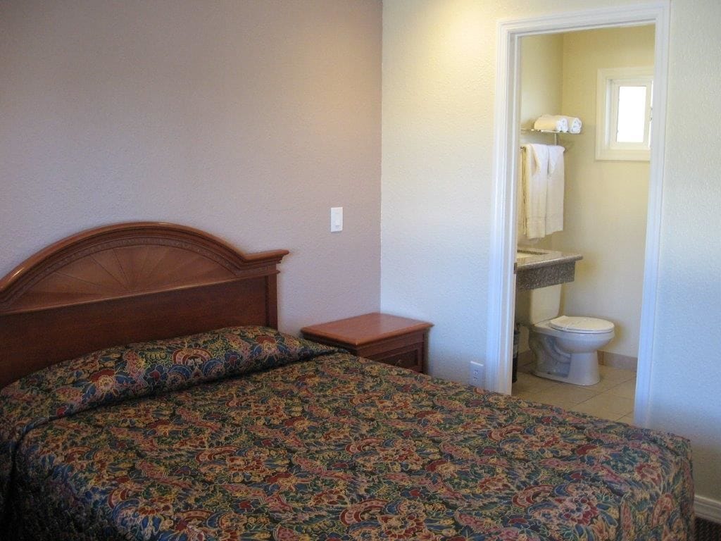 Gateway Lodge Motel