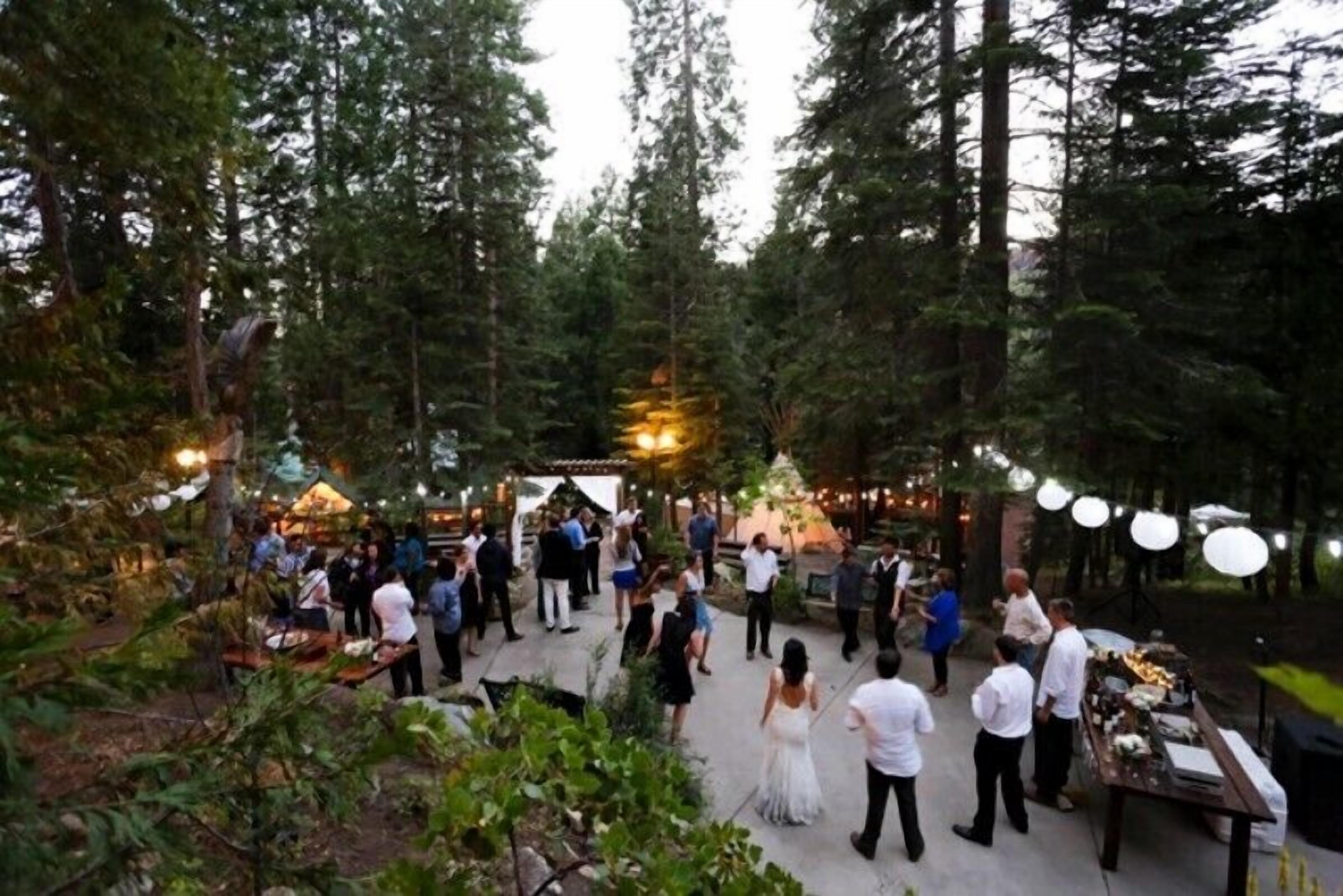 Shaver Lake Village Hotel