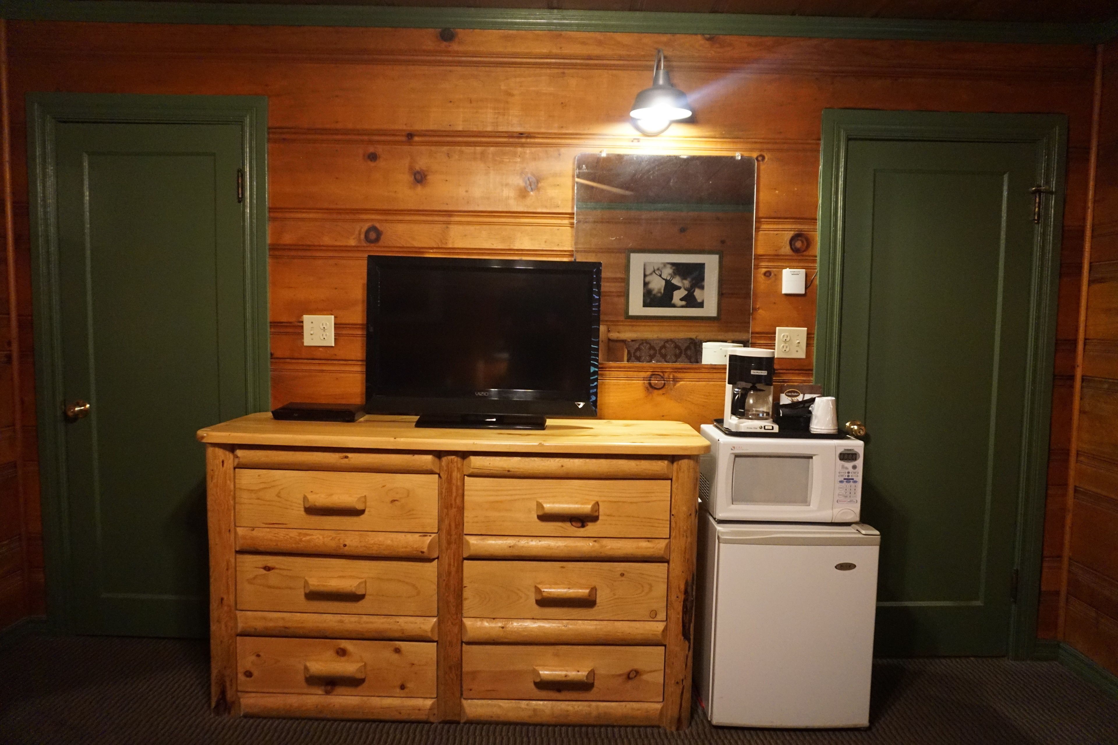 Shaver Lake Village Hotel
