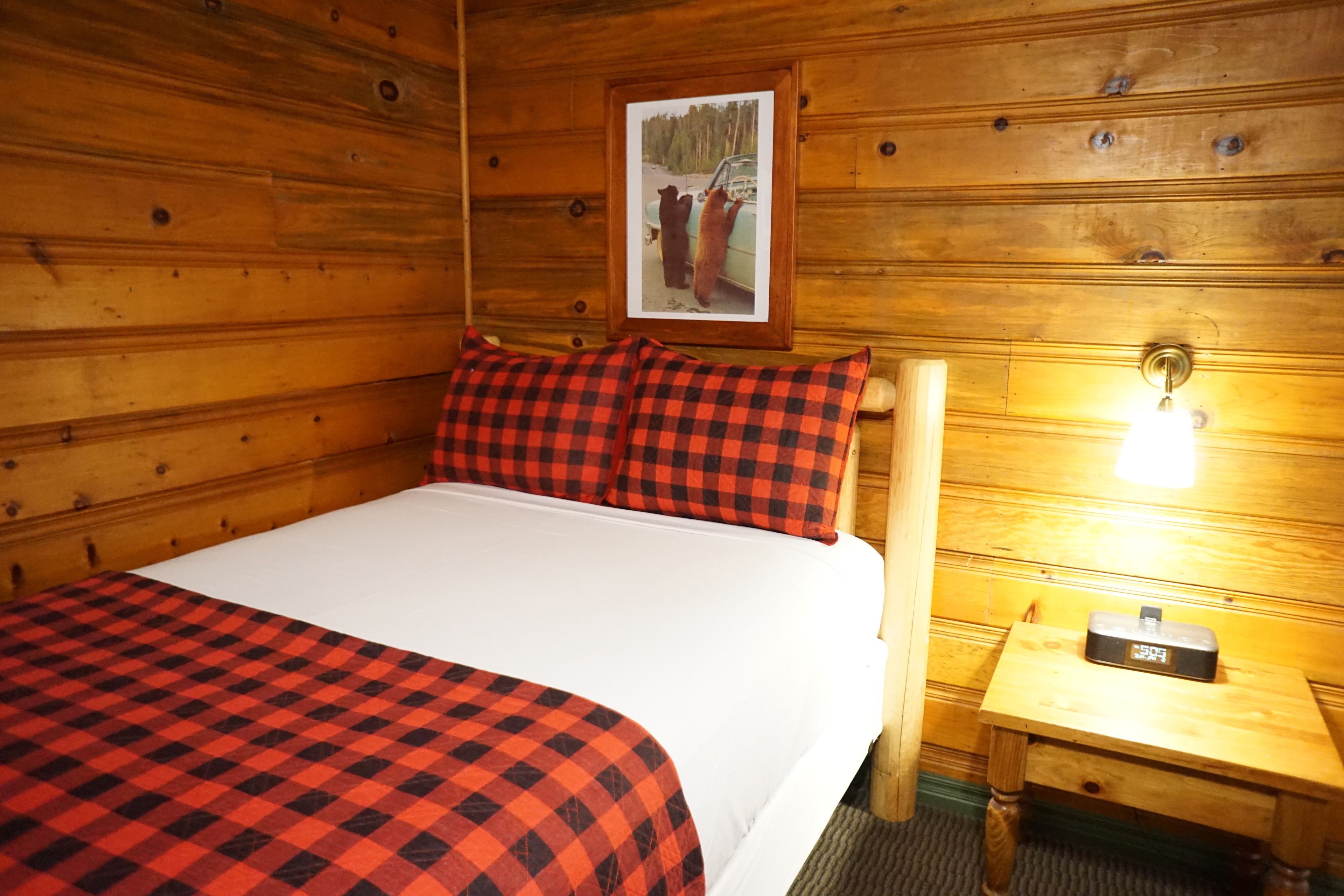 Shaver Lake Village Hotel