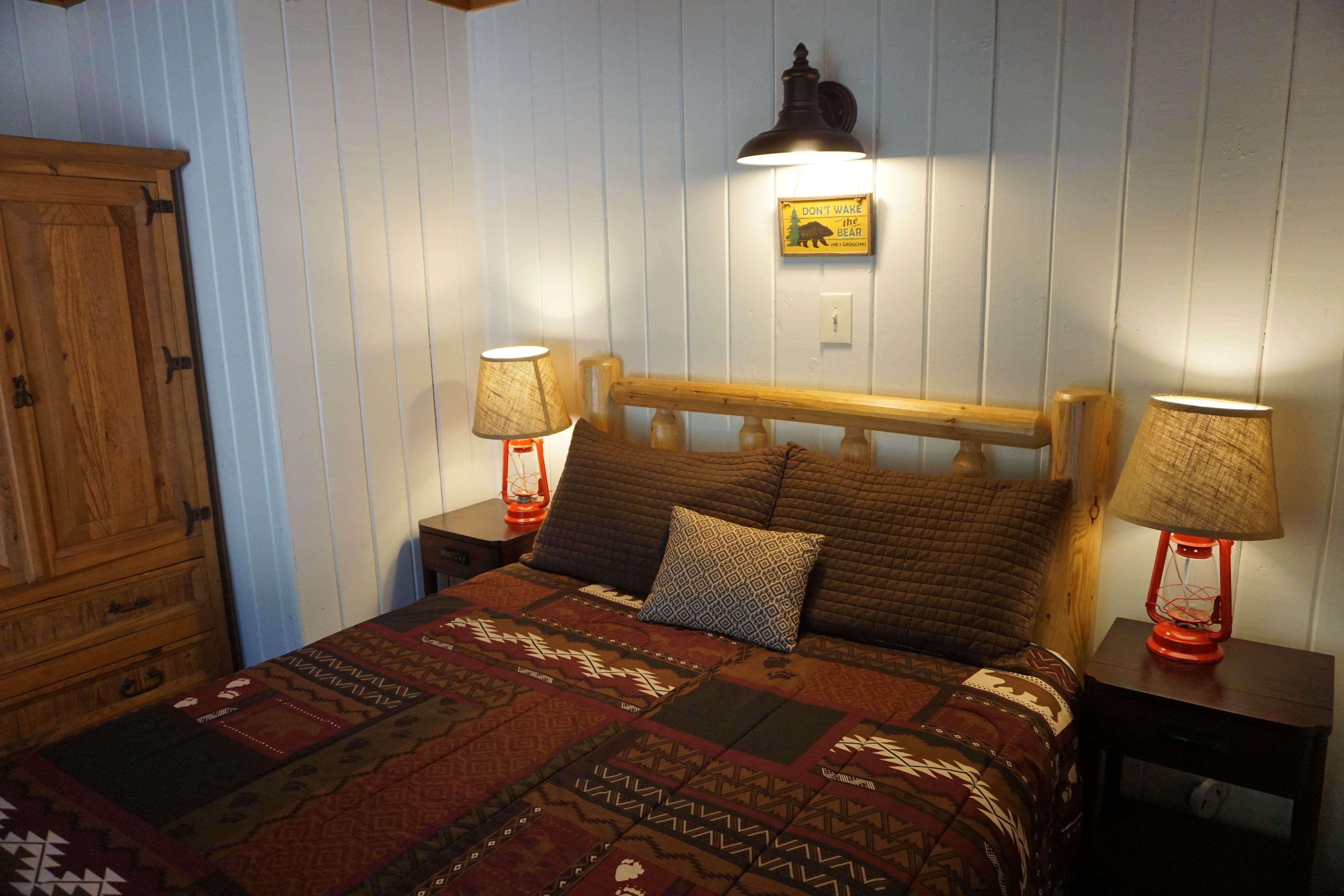 Shaver Lake Village Hotel