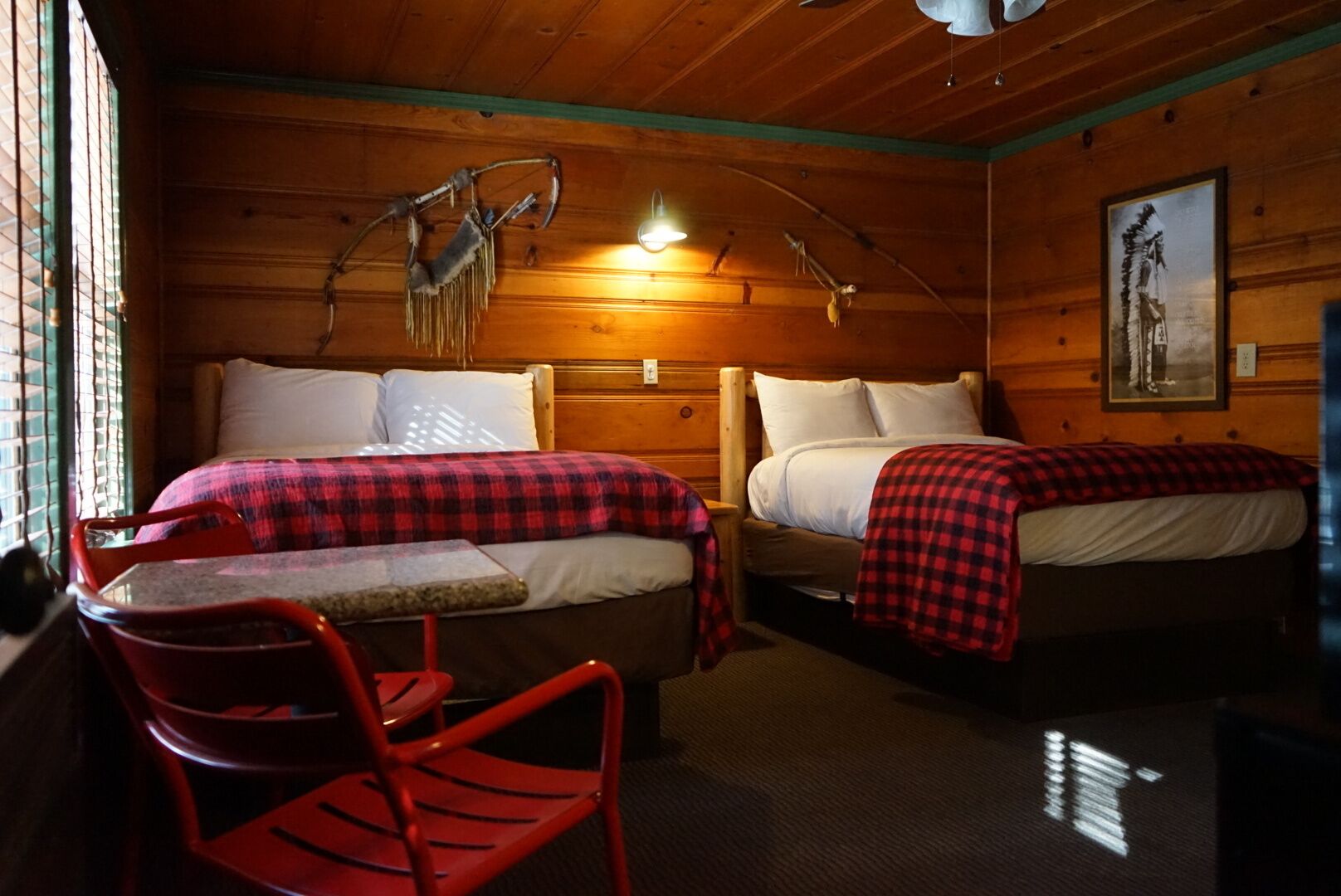 Shaver Lake Village Hotel