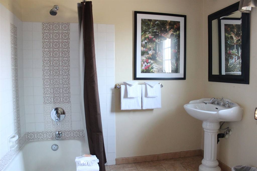 Solvang Gardens Lodge