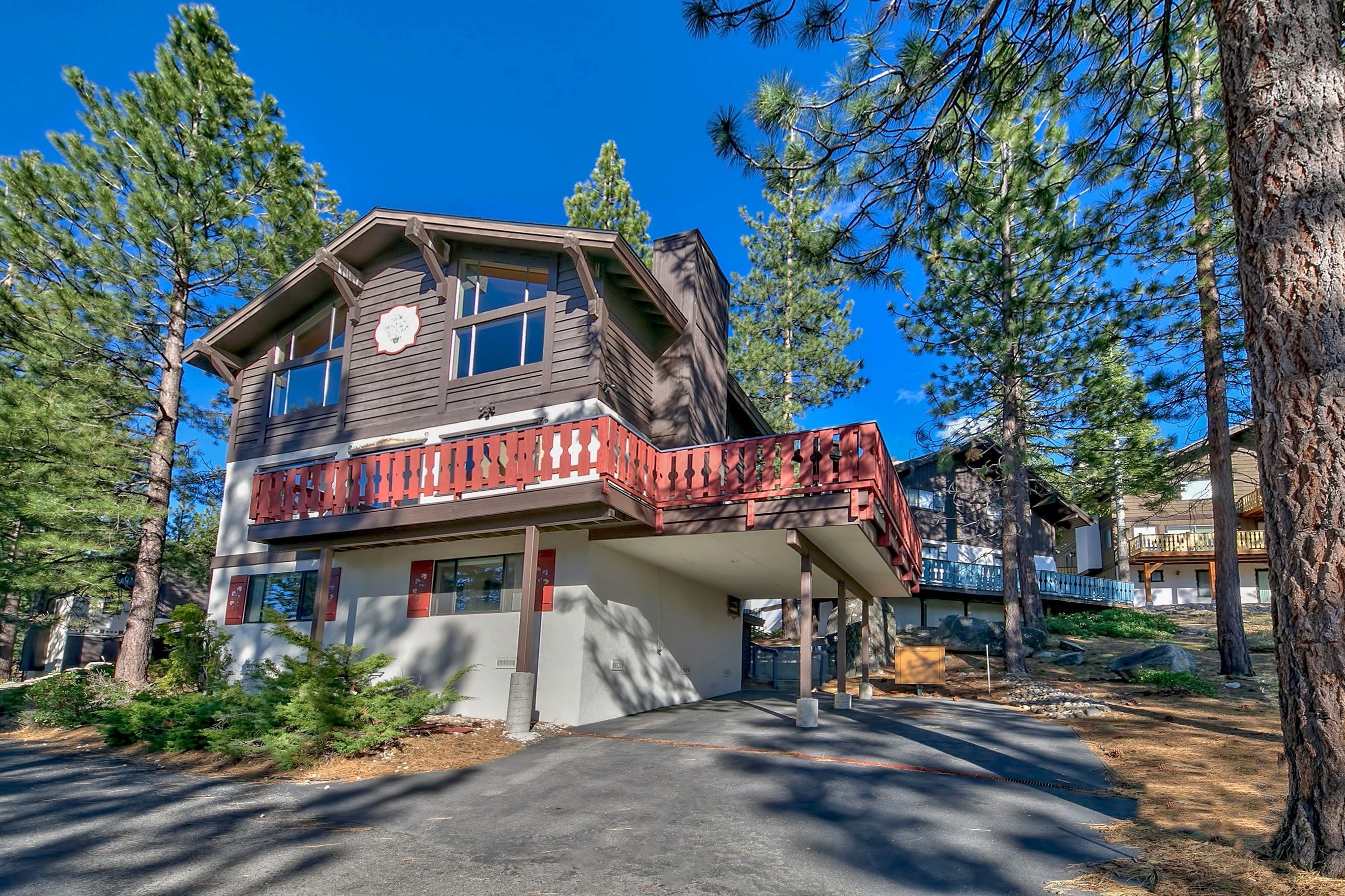 Tahoe Tyrol Lodge by RedAwning