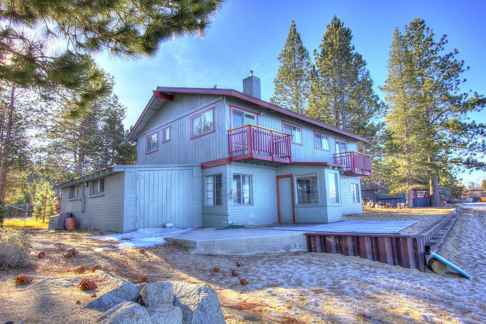 Blue Water Lodge