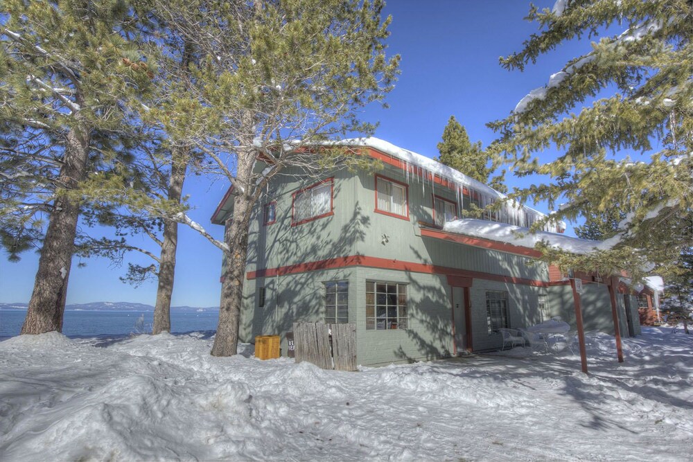 Blue Water Lodge