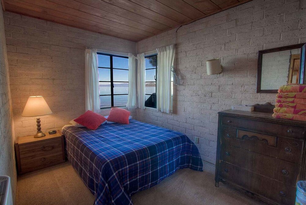 Blue Water Lodge