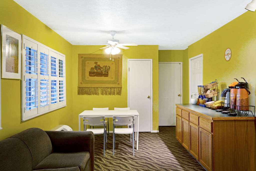 Hotel Elevation