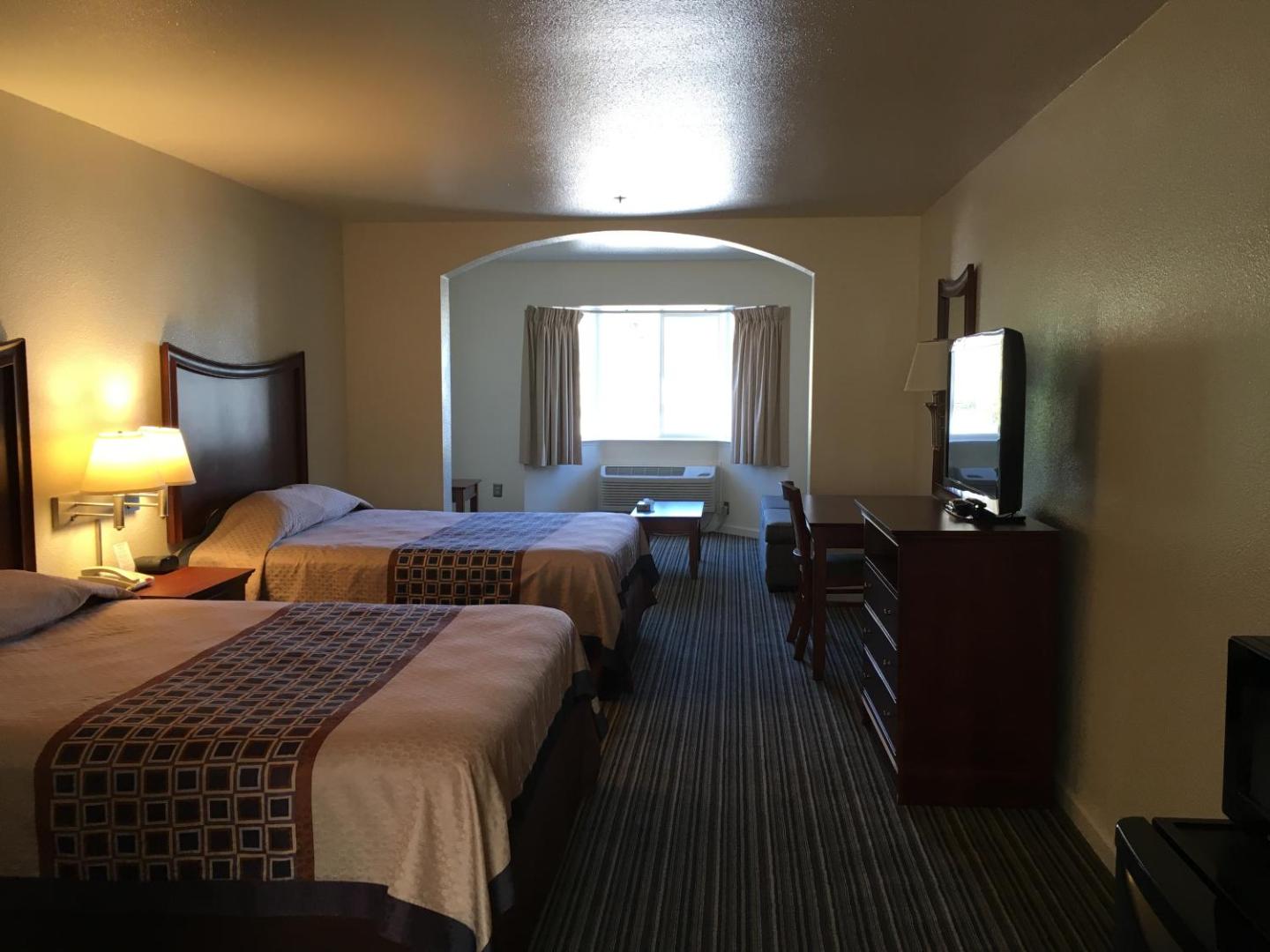 Airport Inn