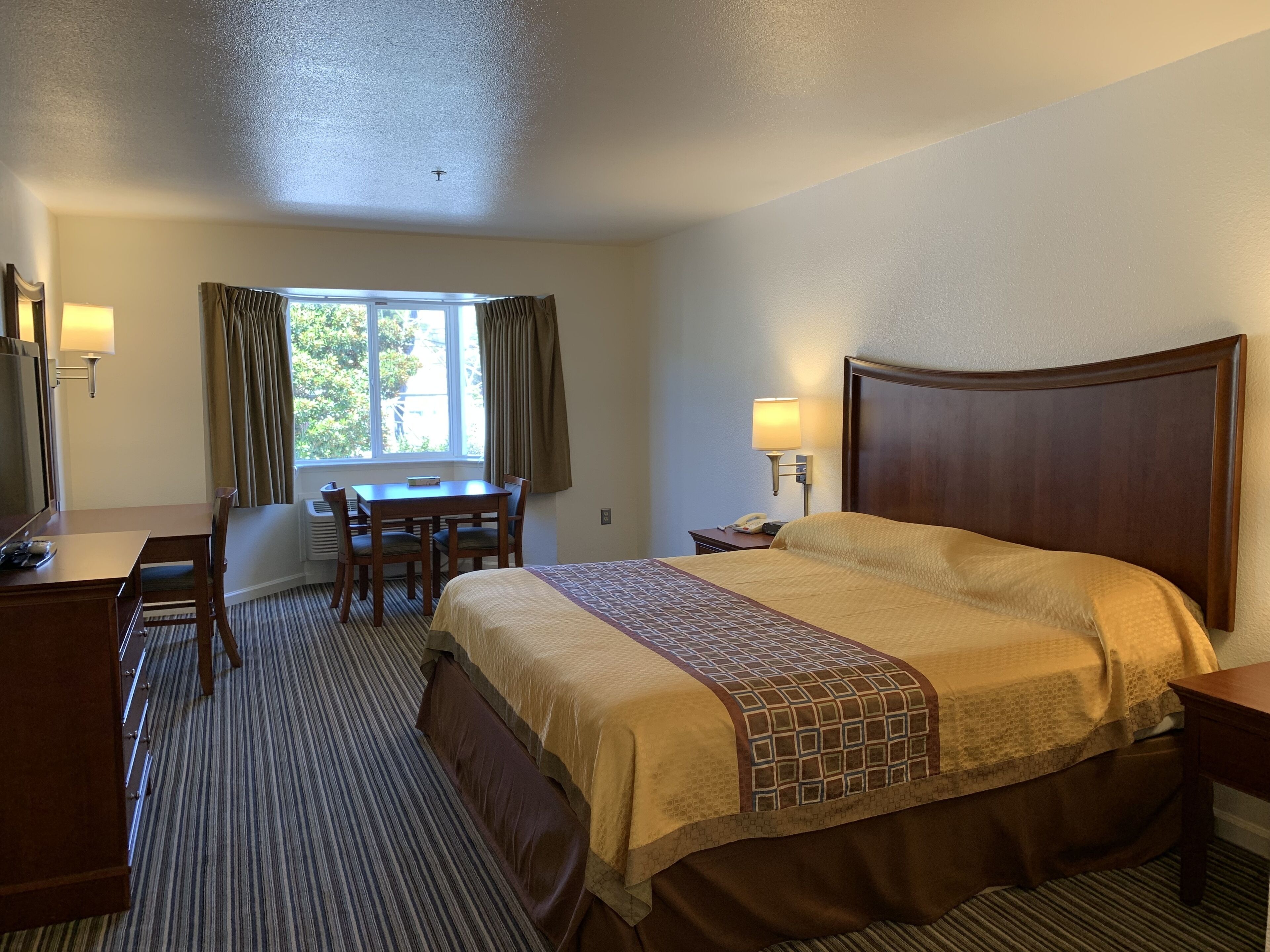 Airport Inn